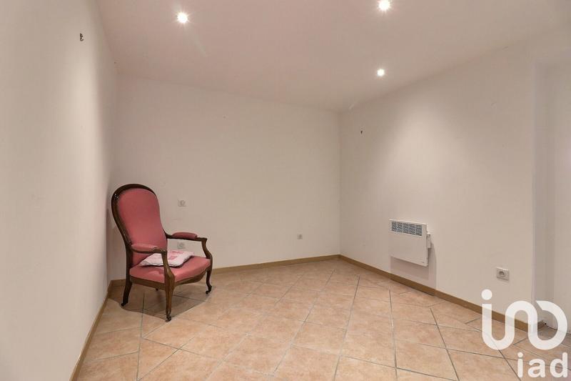 Maison - 216 m² - 6 pièces