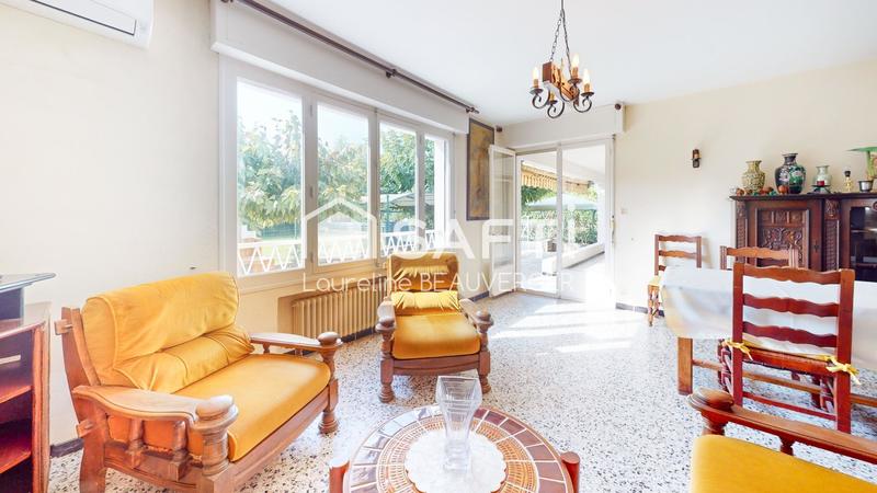 Villa - 163 m² - 6 pièces