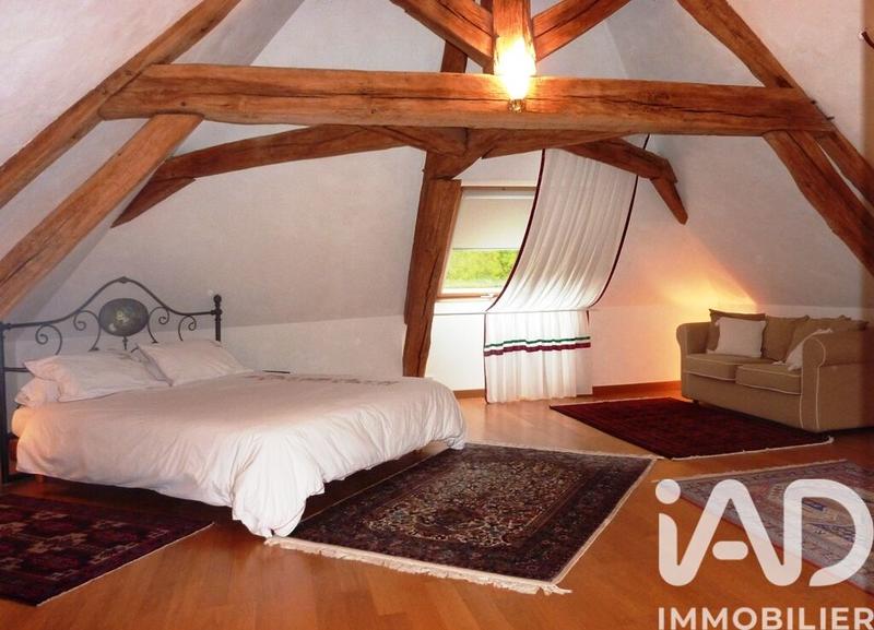 Maison - 260 m² - 10 pièces