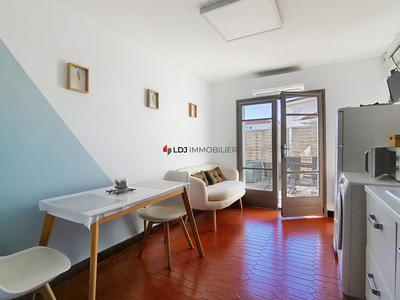 Maison traditionnelle - 160 m² - 9 pièces