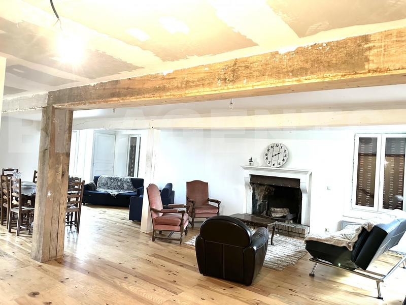 Corps de ferme - 179 m² - 8 pièces