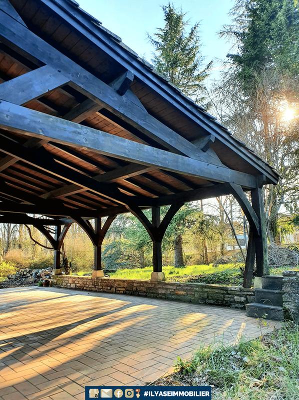 Maison - 162 m² - 8 pièces