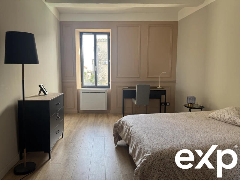 Maison traditionnelle - 400 m² - 12 pièces