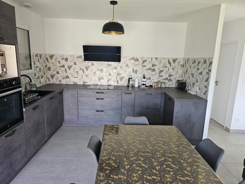 Maison - 81 m² - 4 pièces