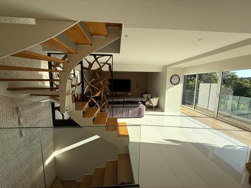 Villa - 330 m² - 9 pièces