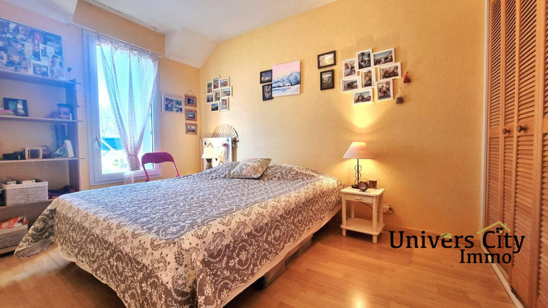 Maison - 102 m² - 6 pièces