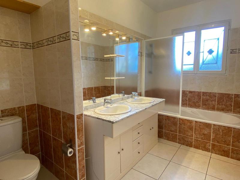 Villa - 122 m² - 5 pièces