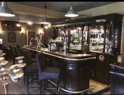 Bureau - 220 m² - 7 pièces