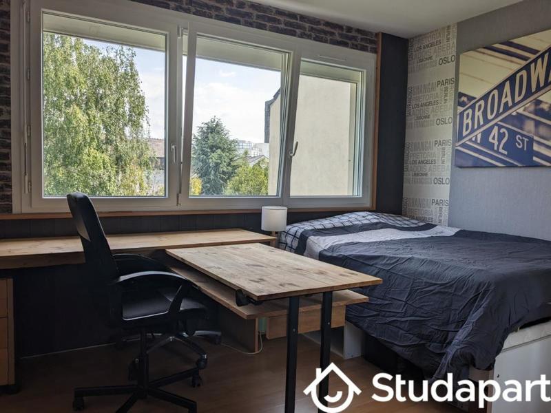 Chambre - 10 m² - 1 pièce