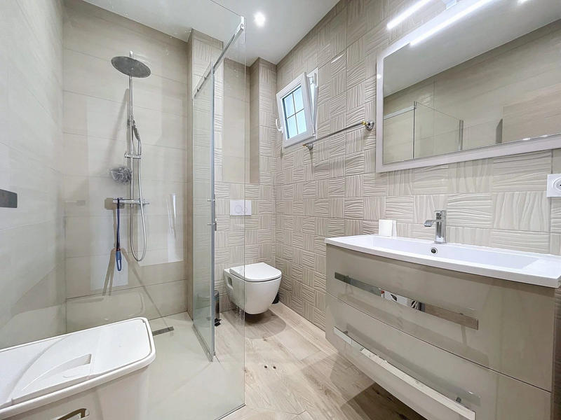 Villa - 407 m² - 13 pièces