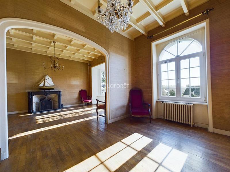 Demeure - 188 m² - 8 pièces