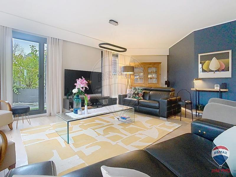 Maison - 160 m² - 5 pièces