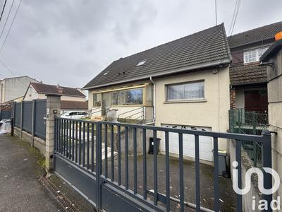 Maison - 171 m² - 8 pièces