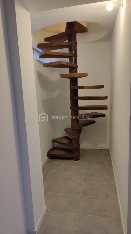 Immeuble - 195 m² - 8 pièces