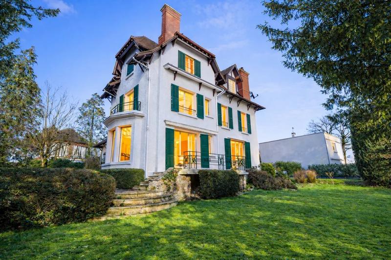 Villa - 230 m² - 7 pièces