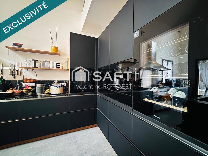 Maison - 293 m² - 10 pièces