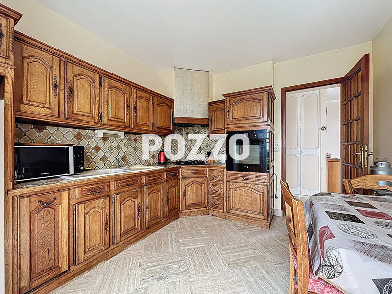 Maison - 144 m² - 7 pièces