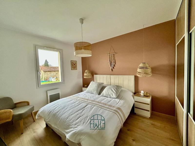 Maison - 102 m² - 4 pièces