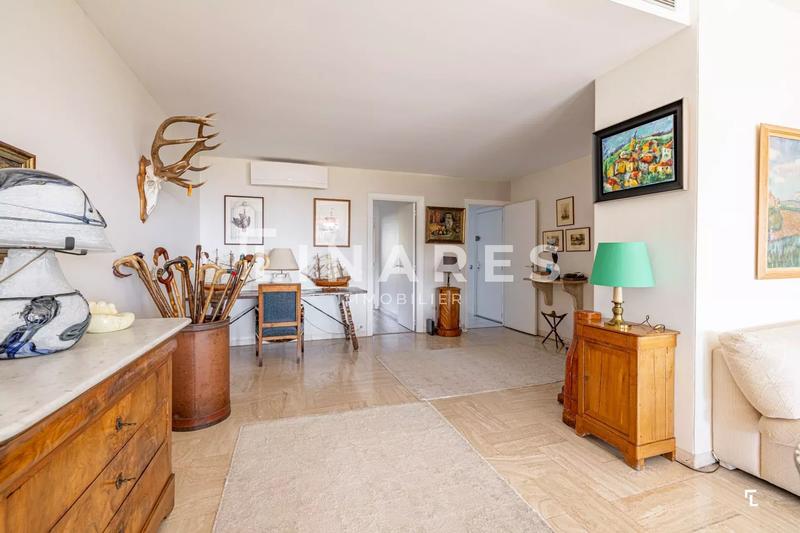 Appartement - 90 m² - 3 pièces