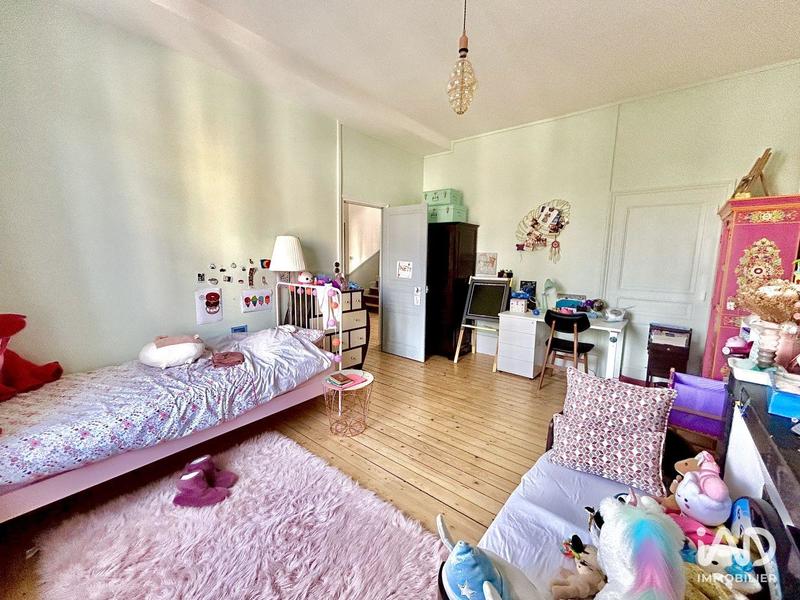 Maison - 203 m² - 11 pièces