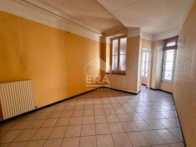 Appartement - 319 m² - 5 pièces