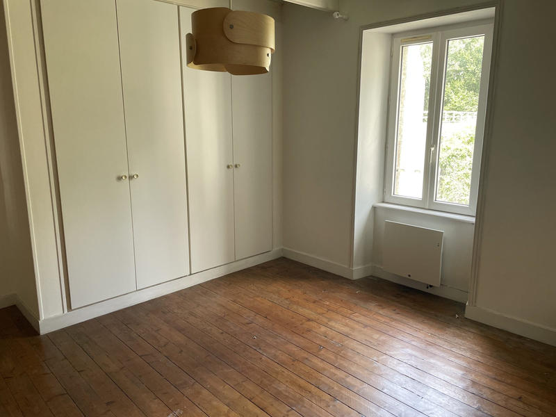 Maison - 102 m² - 7 pièces