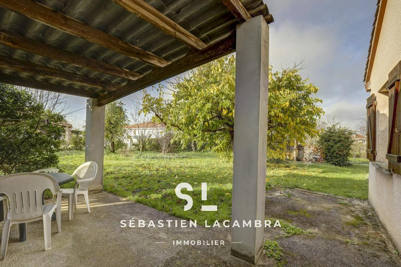 Maison - 186 m² - 8 pièces