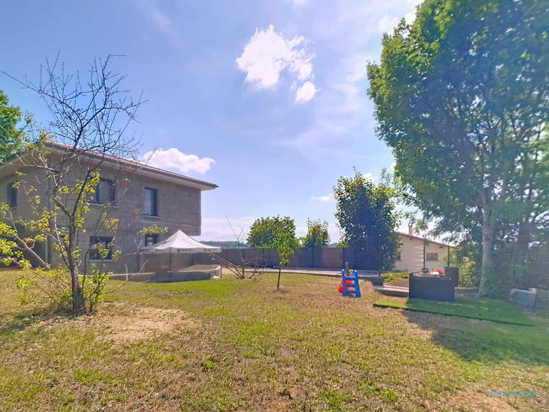 Maison - 146 m² - 5 pièces