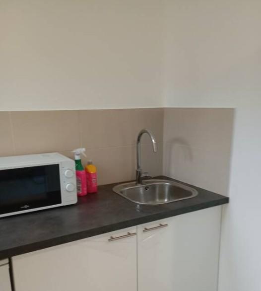 Studio - 15 m² - 1 pièce