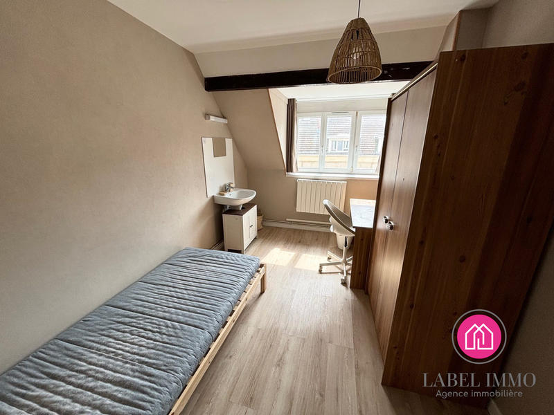 Appartement - 60 m² - 5 pièces