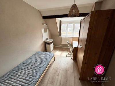 Appartement - 60 m² - 5 pièces