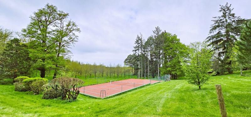 Manoir - 2 500 m² - 35 pièces