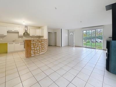 Maison - 111 m² - 5 pièces