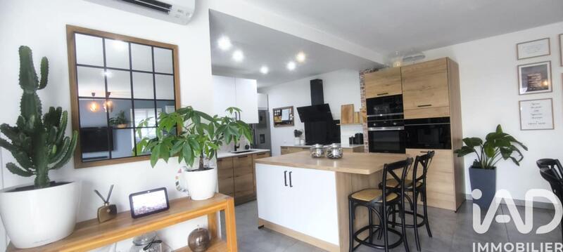 Maison - 146 m² - 5 pièces