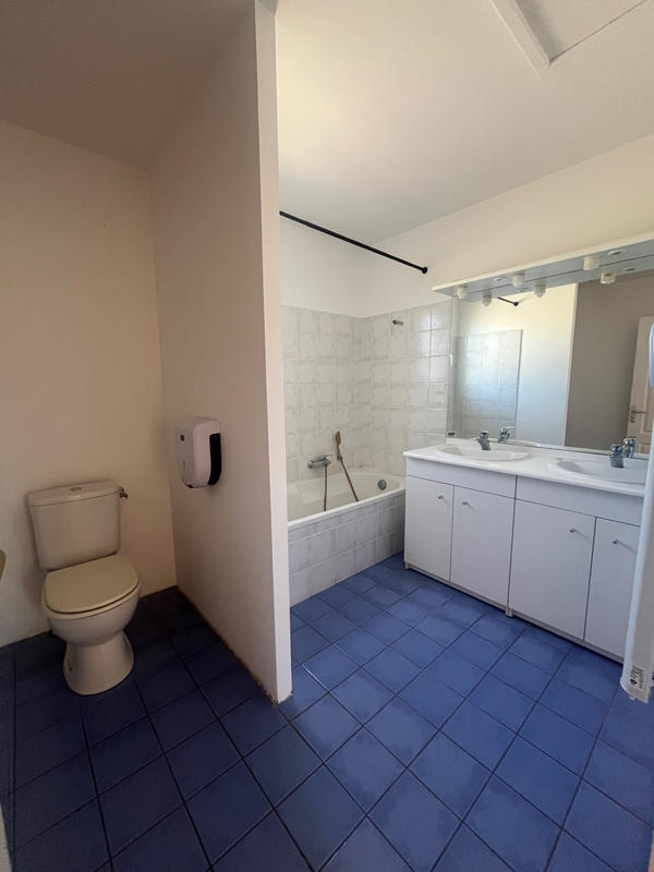 Local commercial - 163 m²