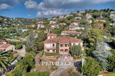 Bastide - 775 m² - 11 pièces