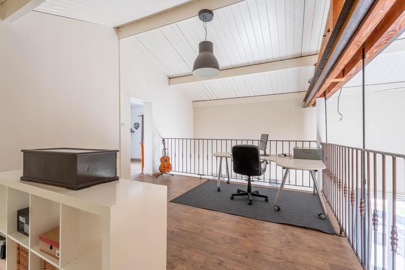 Maison - 180 m² - 5 pièces