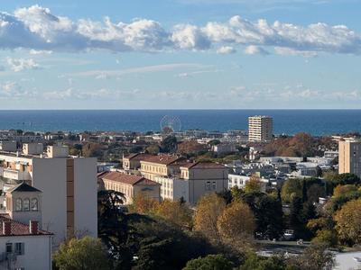 Appartement - 130 m² - 4 pièces