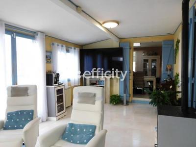 Maison - 98 m² - 5 pièces