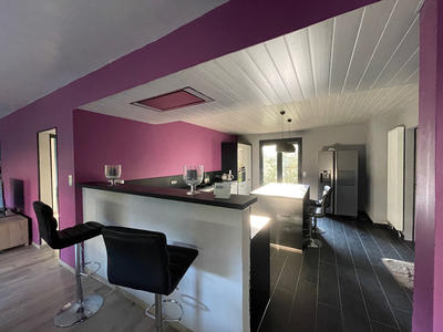 Maison - 204 m² - 5 pièces