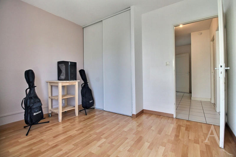 Maison - 94 m² - 4 pièces