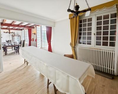 Maison - 184 m² - 5 pièces