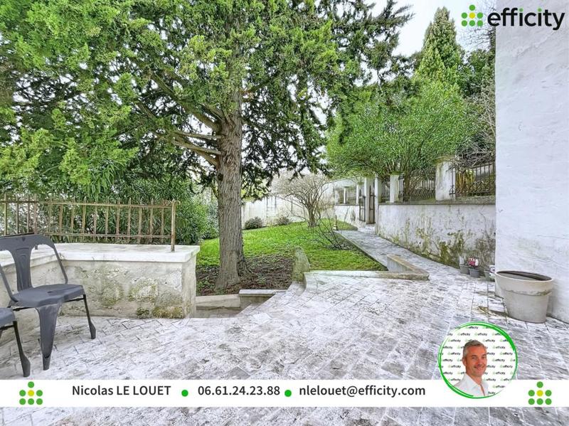 Demeure - 215 m² - 7 pièces