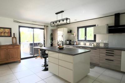 Maison - 144 m² - 5 pièces