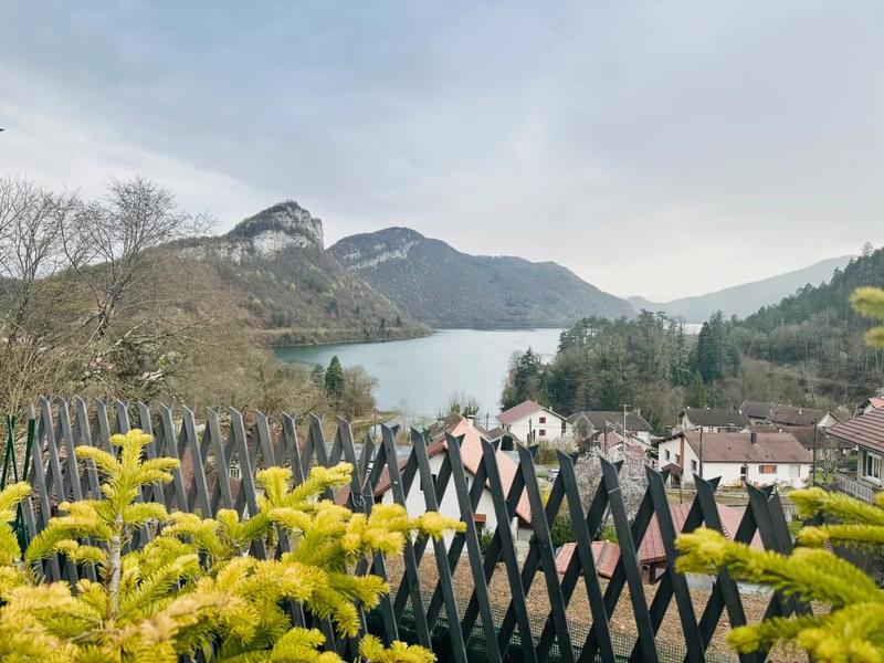 Maison - 286 m² - 9 pièces