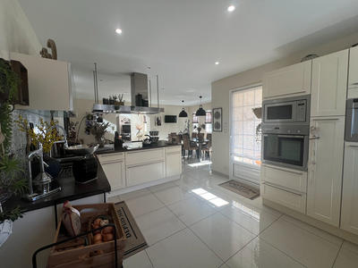 Maison contemporaine - 195 m² - 6 pièces