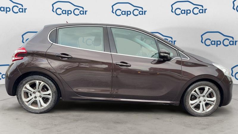 Peugeot 208 1.6 E-HDi 92 Allure