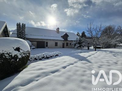 Maison - 372 m² - 14 pièces