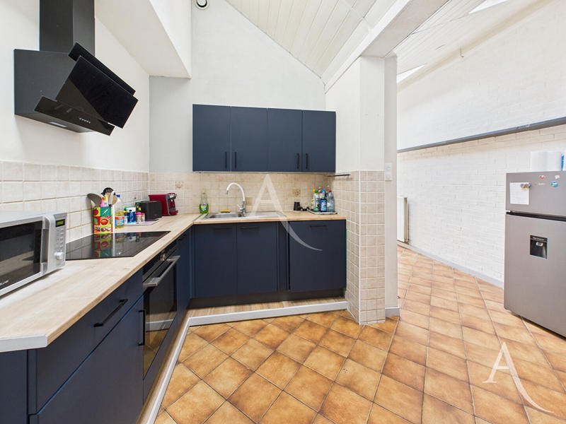 Maison - 101 m² - 5 pièces