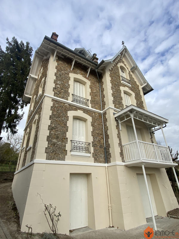 Maison - 130 m² - 7 pièces